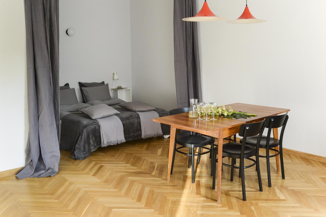 Designers Apartment In The Old Town وارسو المظهر الخارجي الصورة